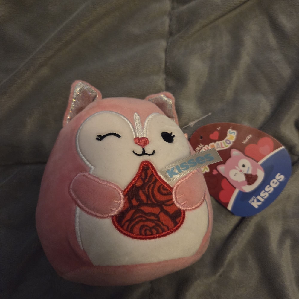BOGO💖Squishmallows Varity Valentine's KISSES